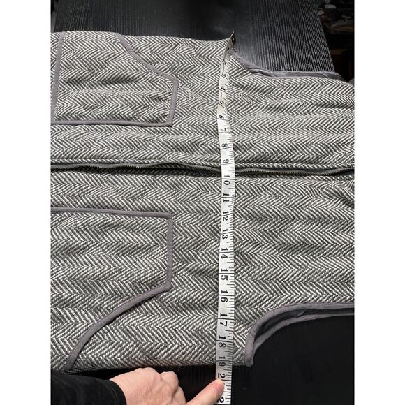 Wishlist wool blend quilted vest with herringbone design - Picture 9 of 10